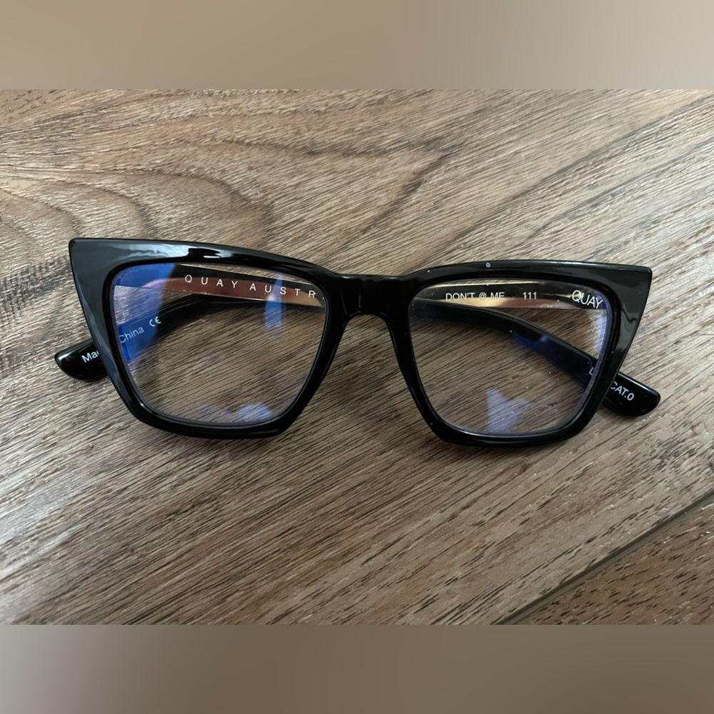 Quay Australia Glossy Black Square Glasses